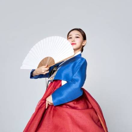 우아한 몸짓 한국무용 이미지