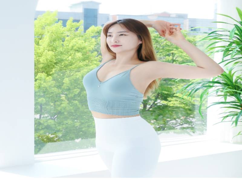 활력을 깨우는 리프레스 필라테싱 이미지