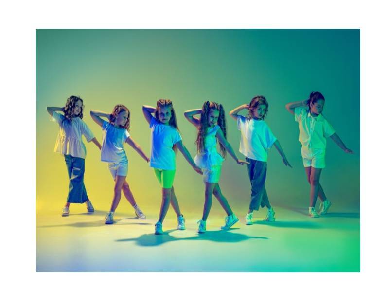 키즈 K-POP 댄스 초급반 이미지